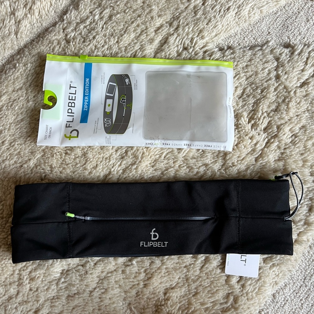 NWT FlipBelt Black Running Belt
